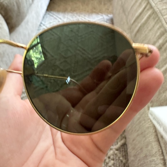 Ray-Ban Classic Gold 3447 Round Metal Sunglasses main image 5